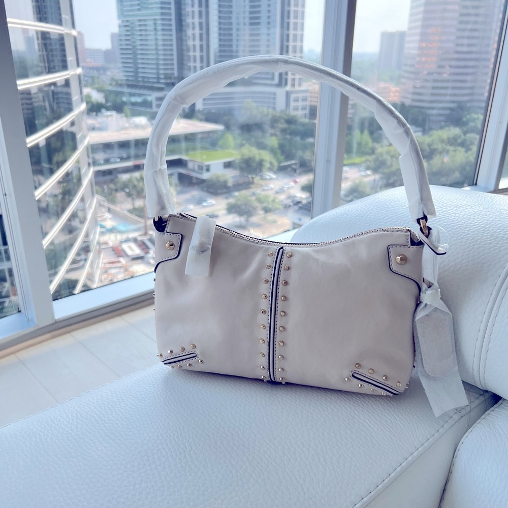 Michael Kors Astor Studded Leather Pouchette Shoulder Bag. NWT - Picture 6 of 9